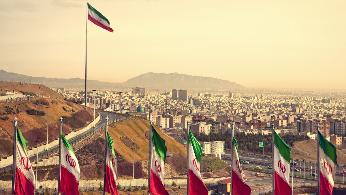 iran_flags_1200x675e