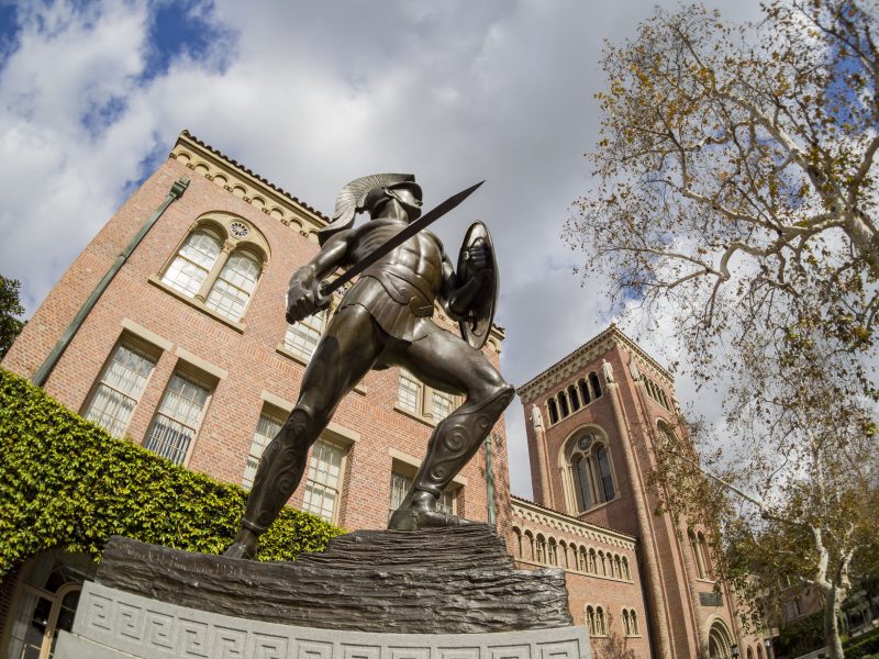 Exterior view of the beautiful Tommy Trojan and Bovard Aministra